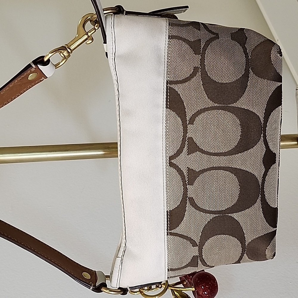 Coach Y2K Soho Brown/Beige Signature Canvas Front Pocket Baguette Bag W/ Wallet - Picture 5 of 16